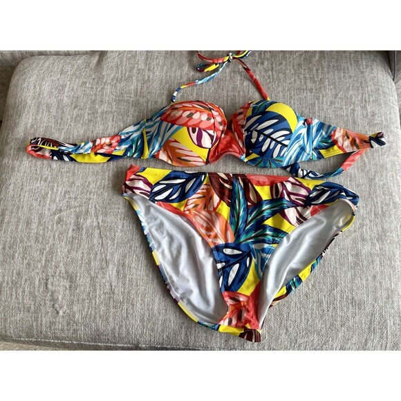 Venus Bright Yellow Floral High Rise Halter Push Up Bikini Size XL 16/Cup DD - Picture 1 of 5